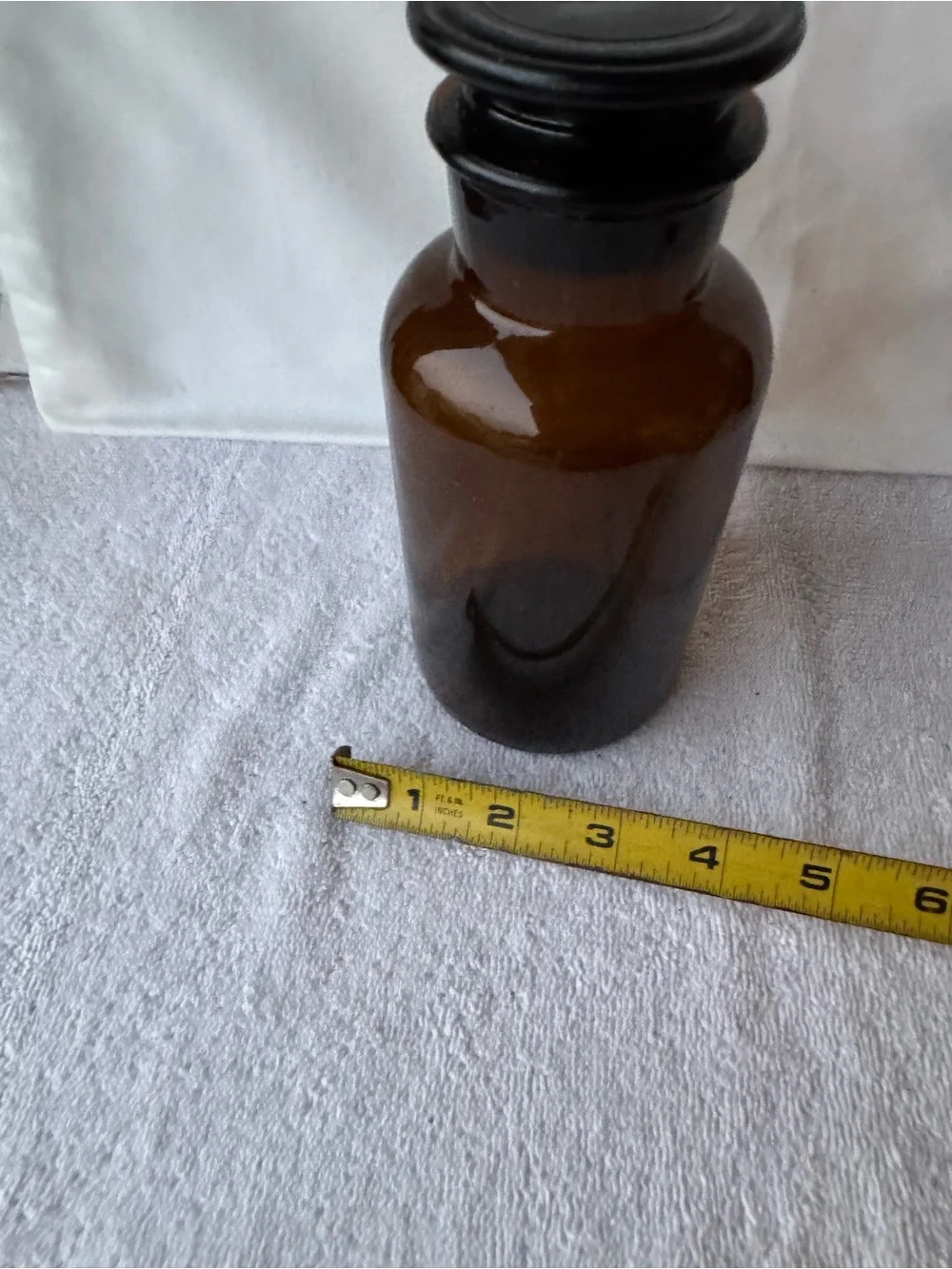 Vintage Amber Glass Apothecary Jar - 550mml
